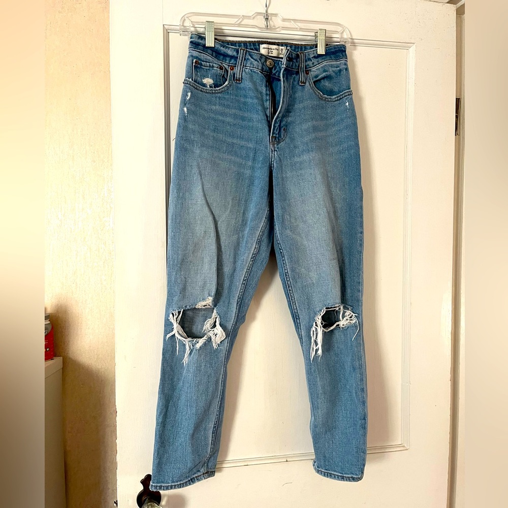 Abercrombie & Fitch Women’s The Mom High Rise Jeans Size 25